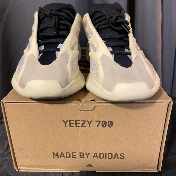 Adidas Yeezy 700 V3 (Azael)
